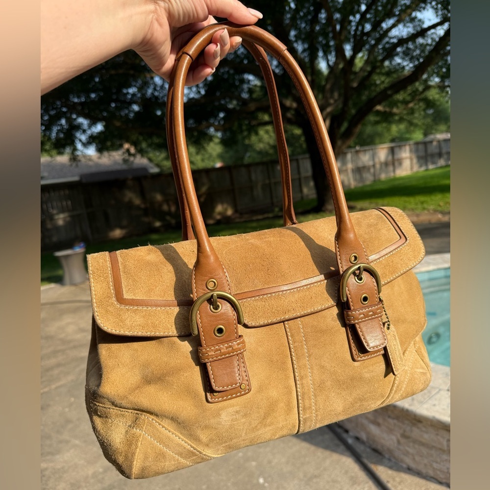 Coach C04S-9674 vintage suede flap-over boho SoHo leather accents Rare EUC w Tag